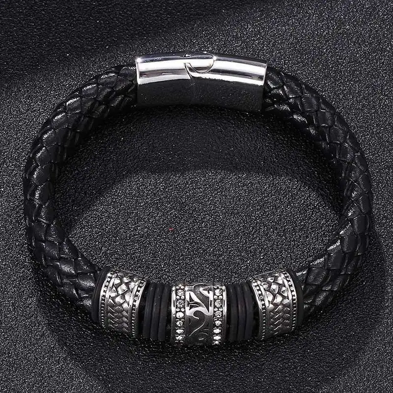 Мужской кожаный браслет в стиле панк черный плетеный с магнитной застежкой из
