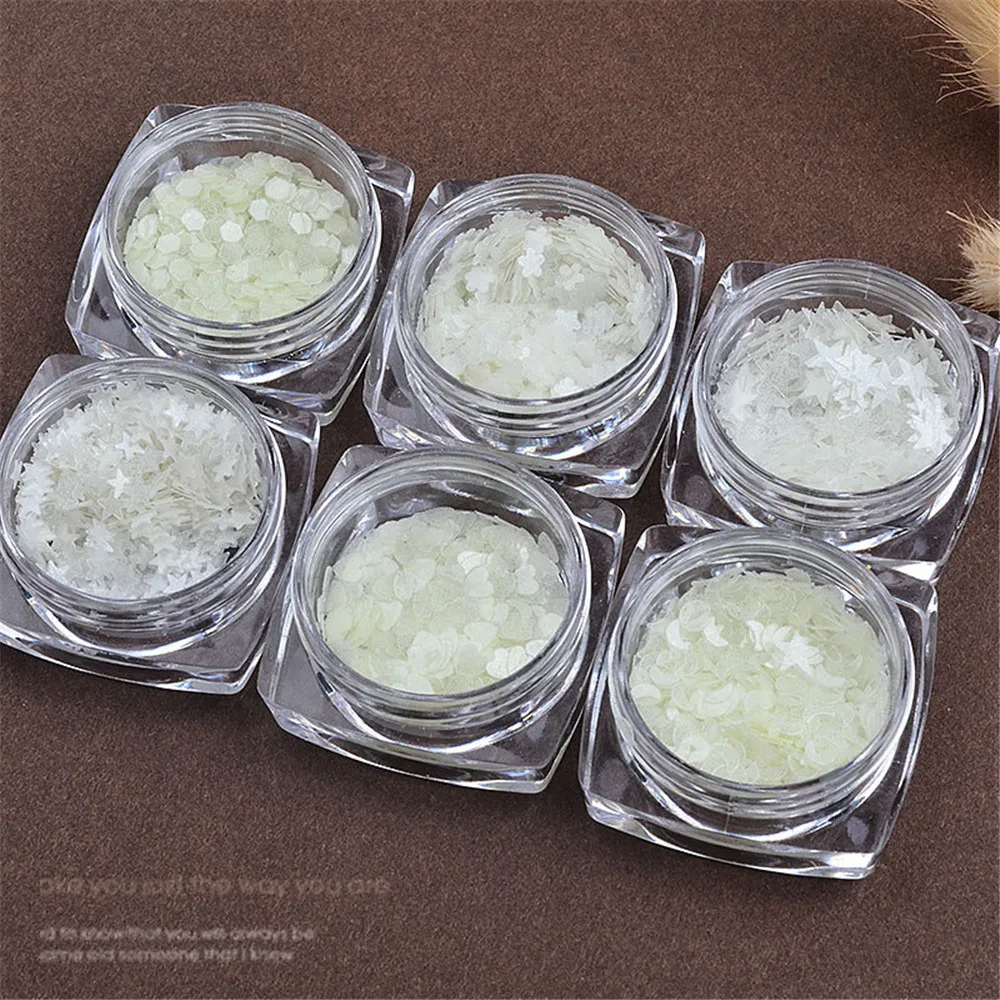 

Ultra-thin Luminous Nail Art Decoration Sequins Glow In The Dark Fluorescent Flakes Rhinestone Manicure Nail Glitter Accessory