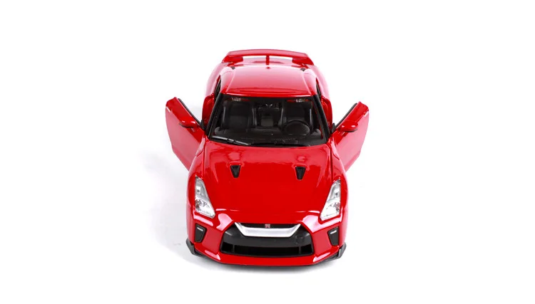 Bburago 1:24 Nissan GTR имитационная модель автомобиля из сплава украшение Коллекция игрушек инструменты подарок