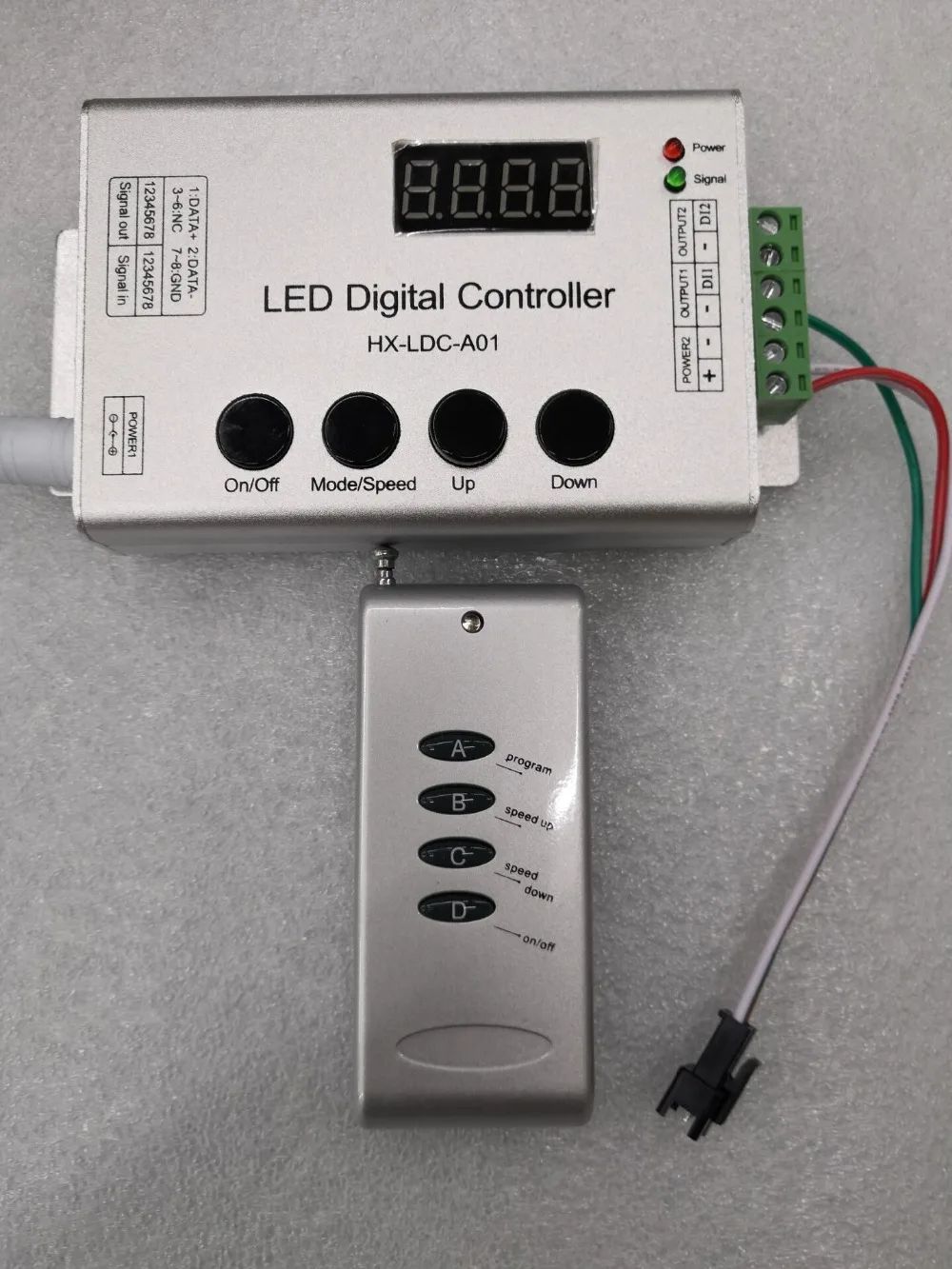 

4 output ports dream color wireless multi color simple digital led controller for full color neon led strips DC 12V/24V