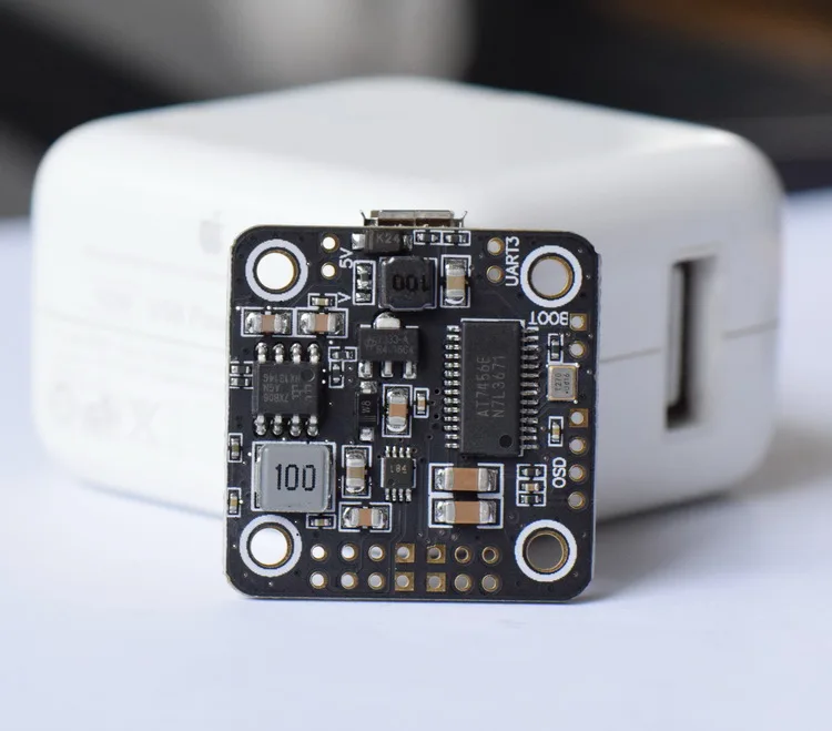 Контроллер полета Micro 20*20 мм Betaflight STM32F4 F4 встроенный BEC OSD для радиоуправляемых