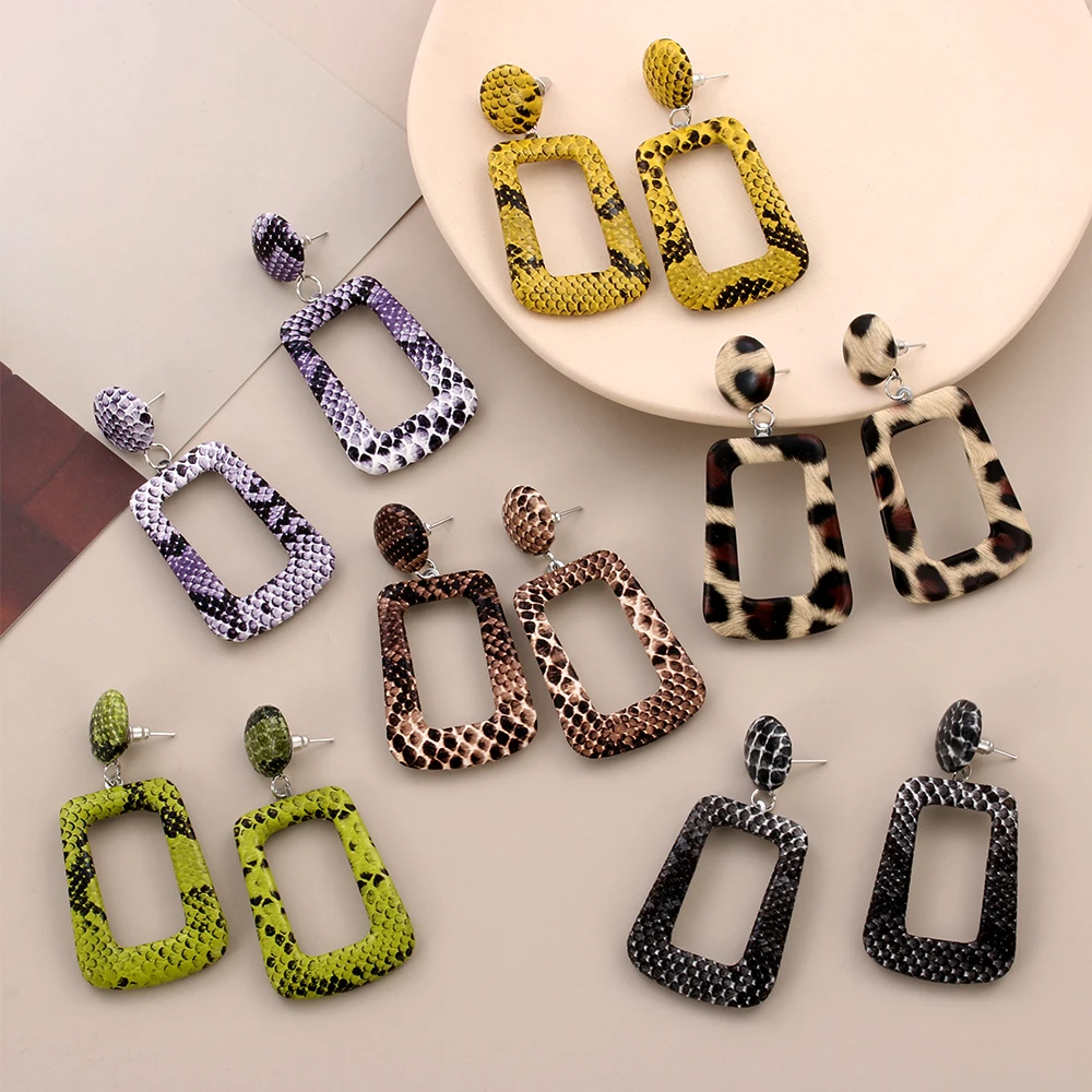 1 пара готических сережек капелек в стиле панк со змеиным принтом серьги