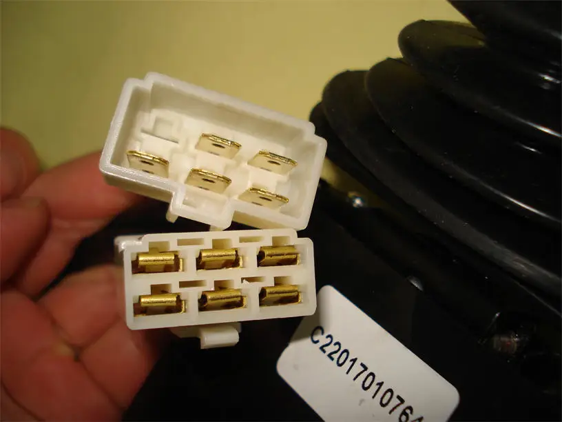 Переключатель XF250705000000 используется для вилочных телефонов HC. Оригинальные