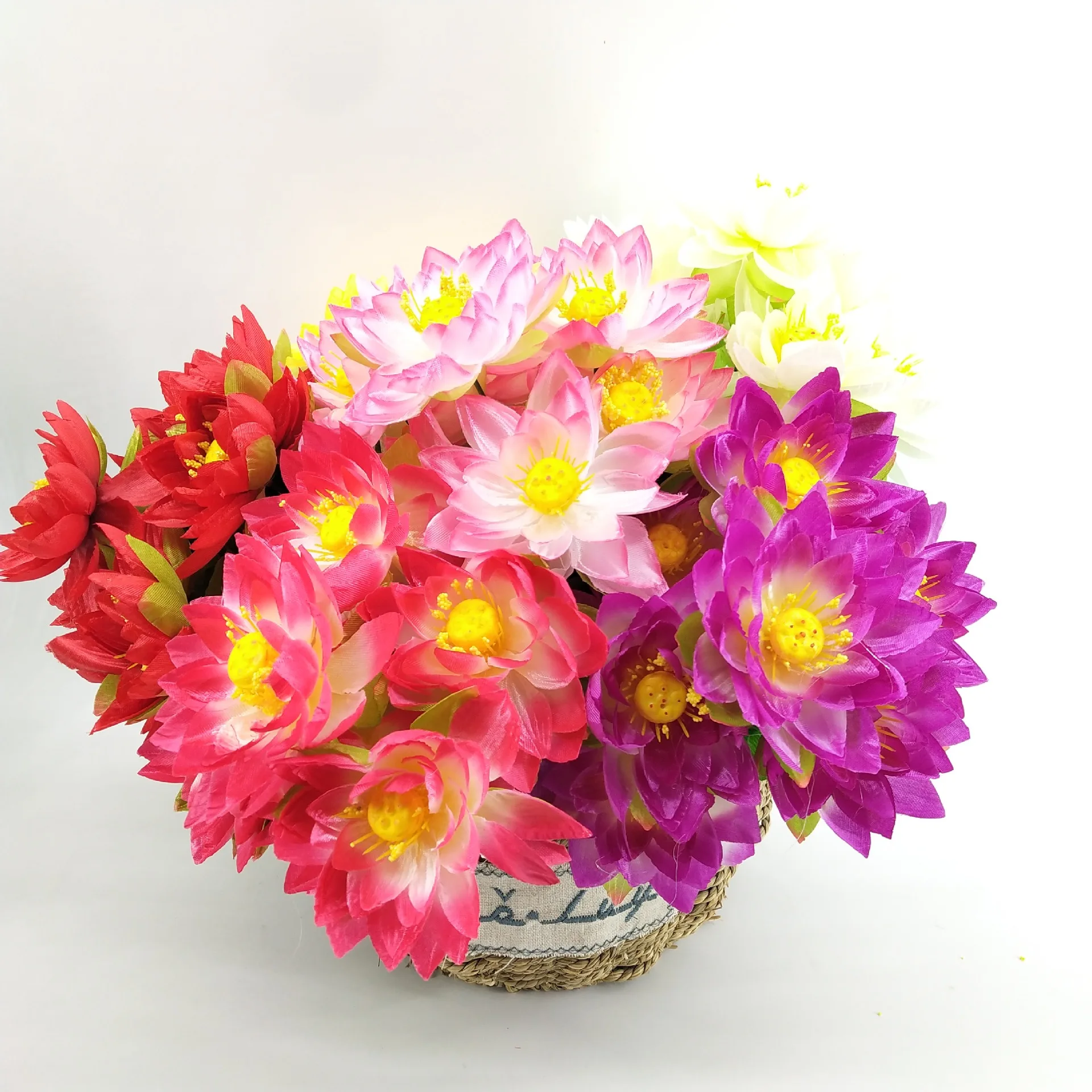 Искусственные цветы лотоса букет с зелеными листьями искусственные сухие для