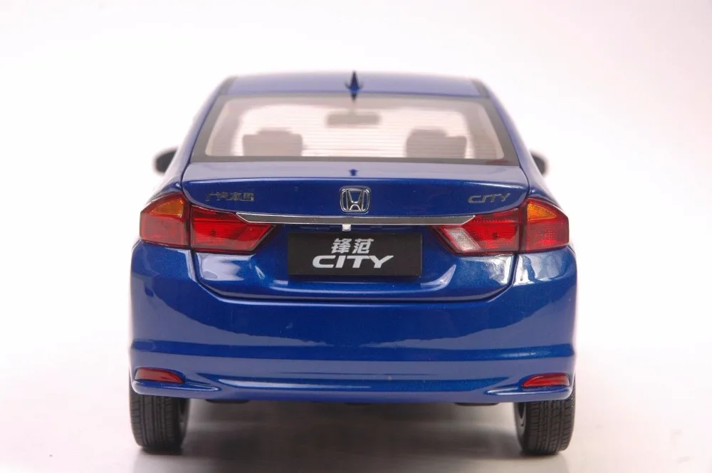 1:18 литая под давлением модель для Honda City синяя Игрушечная машина из сплава миниатюрная коллекция подарки ДЖАЗ Fit