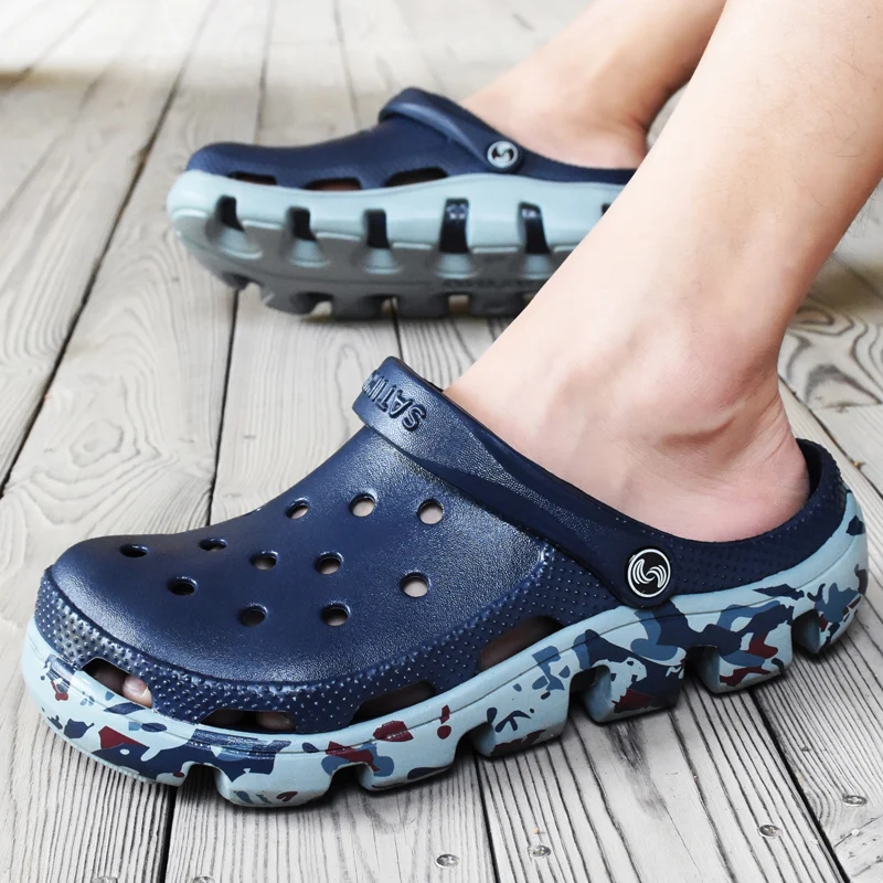 Men Clogs Sandals Casual Summer Fashion Flip Flops Hollow Garden Light Beach Slippers Shoes Schoenen Mannen | Обувь