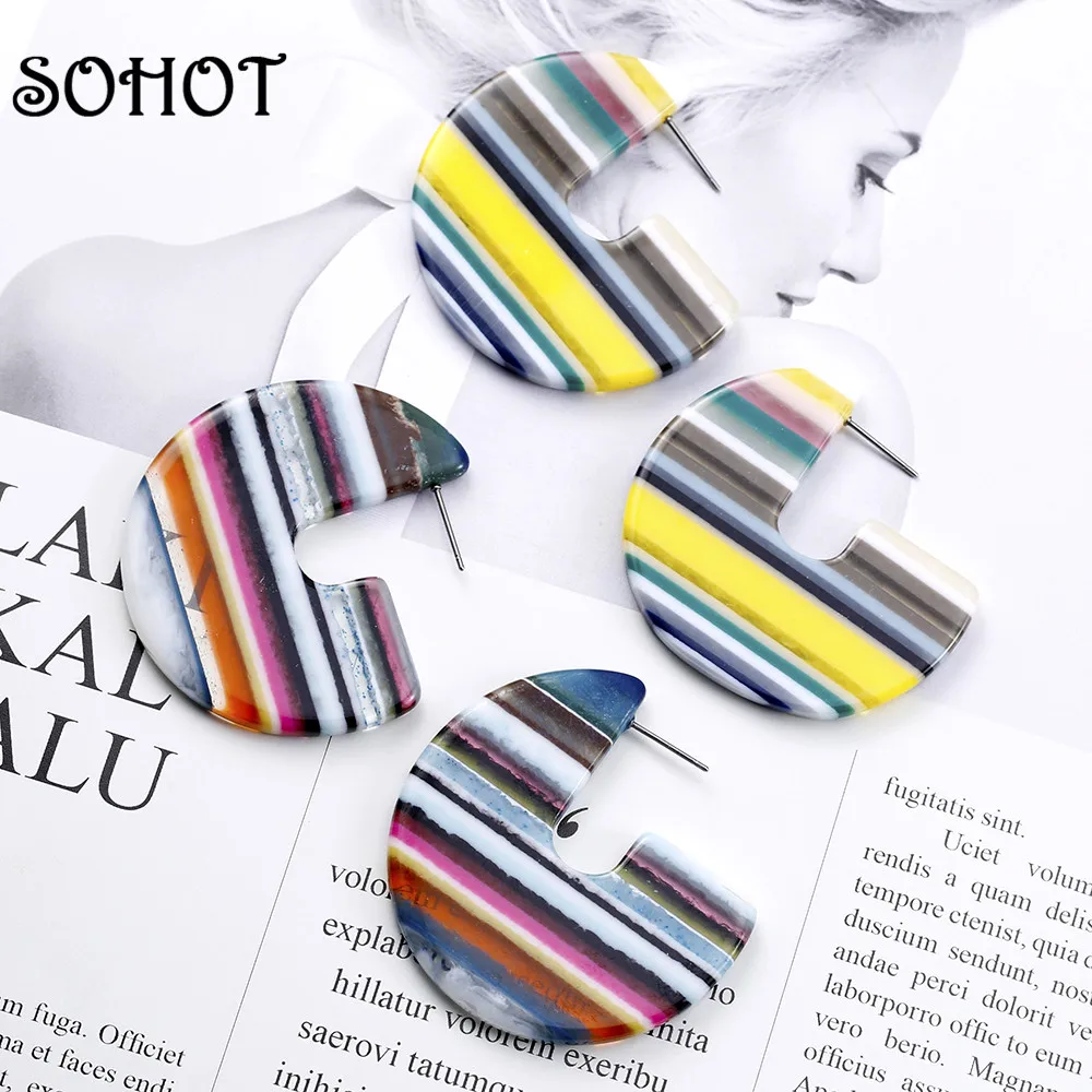 

SOHOT Cute Corloful Semicircle Acetic Acid Stripe Women Hoop Earrings Trendy Summer Charming Girl Jewelry Accessories Brinco