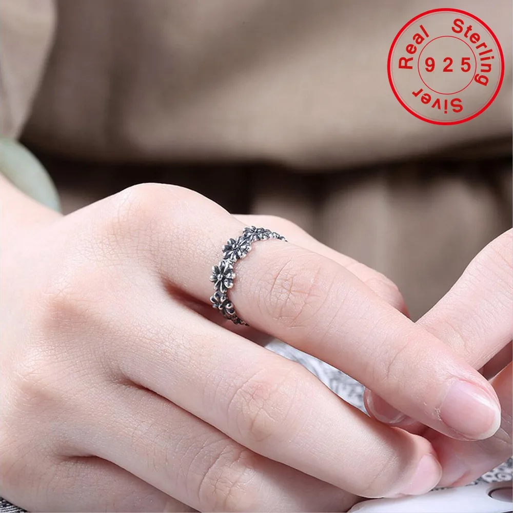 Женское кольцо из серебра 100% пробы с черным цветком | Украшения и аксессуары