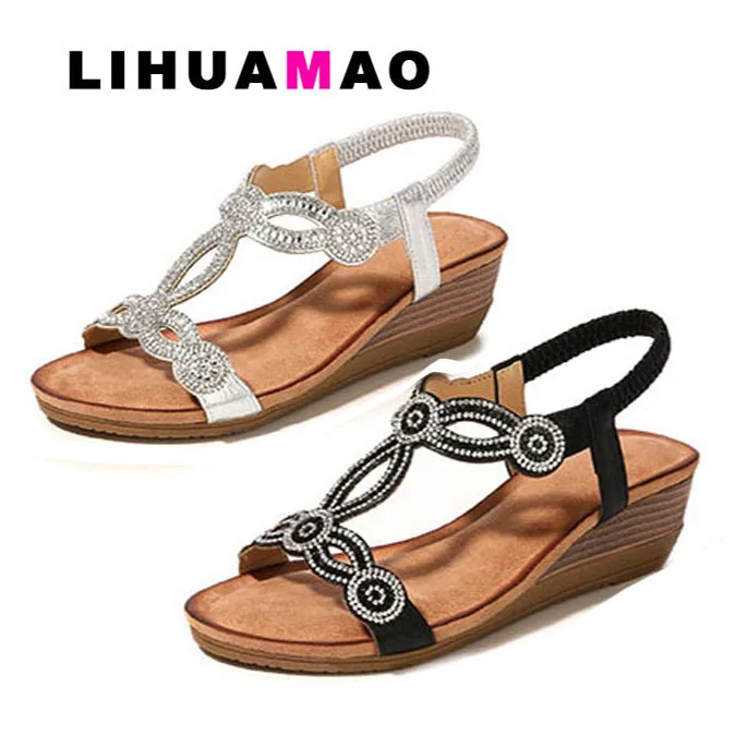 LIHUAMAO/сандалии на танкетке в богемном стиле Серебряные со стразами Слипоны