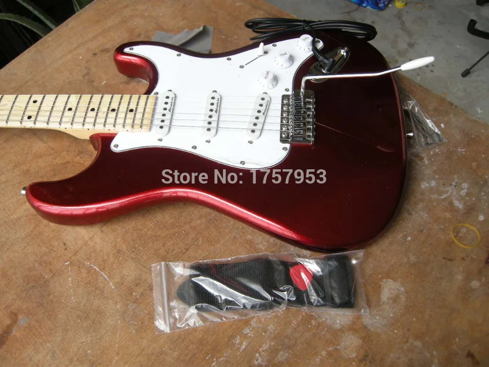 Новейшие Роскошные электрогитары ST Deluxe 6 струн конфетно красного яблока Прямая