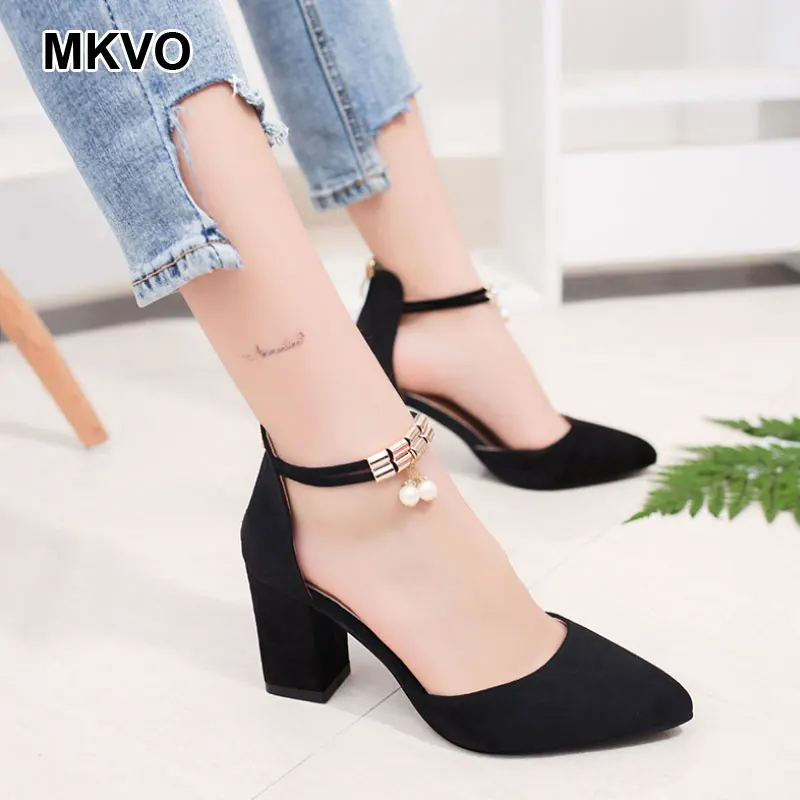 Женская обувь в стиле ретро босоножки на высоком толстом каблуке с пряжкой