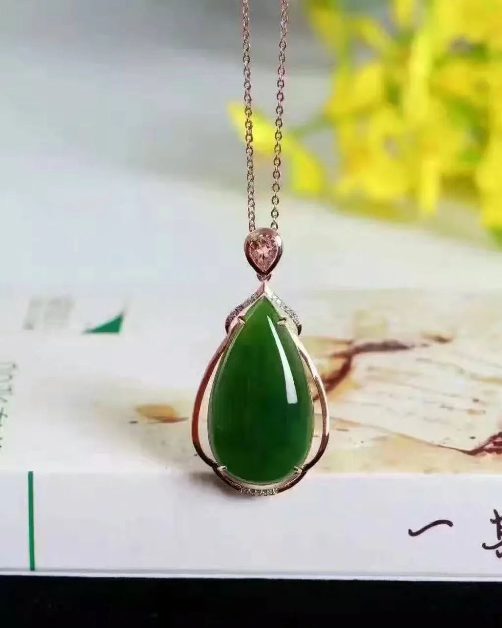 

Женский кулон из серебра 925 пробы, с натуральной зеленой яшмой