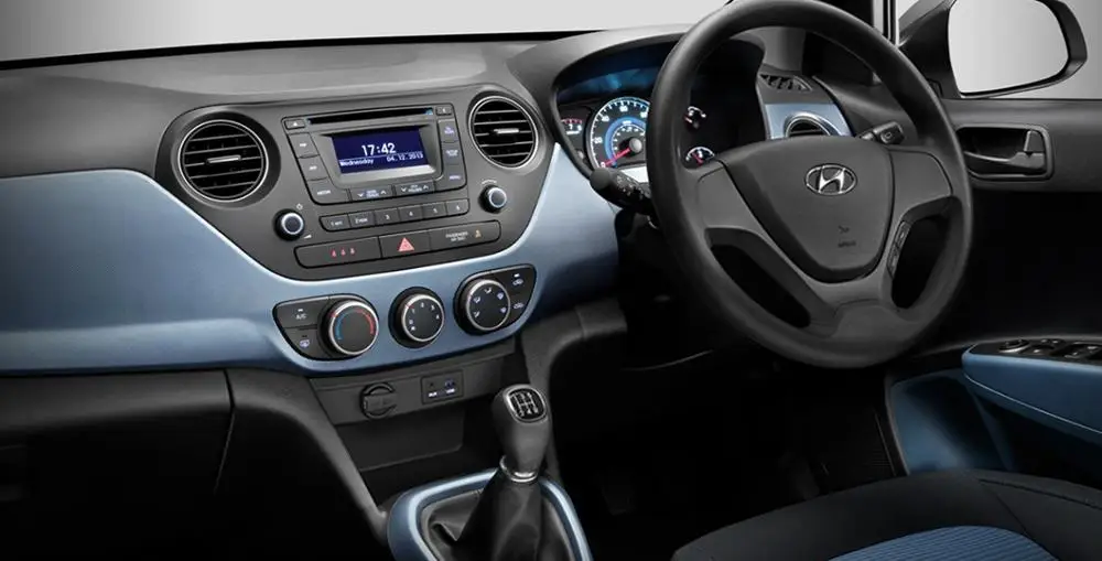 Car radio with GPS built-in Wifi free map camera high quality music multi-touch screen HD1080 for Hyundai i10 9inch Android 8.1 |