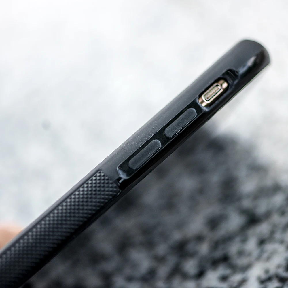 Роскошный кованый чехол из углеродного волокна для iPhone X XS нескользящий Мягкий