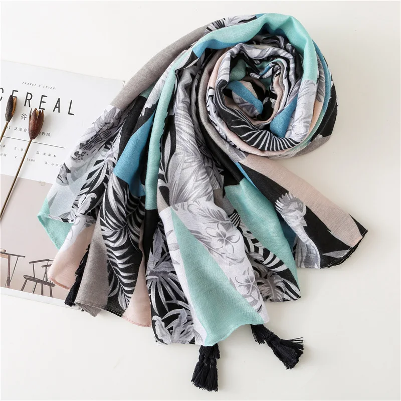 Spring Autumn Fashion Luxury Brand Floral Viscose Shawl Scarf New Design Warm Pashmina Hijabs and Wrap Bufanda Muslim Sjaal