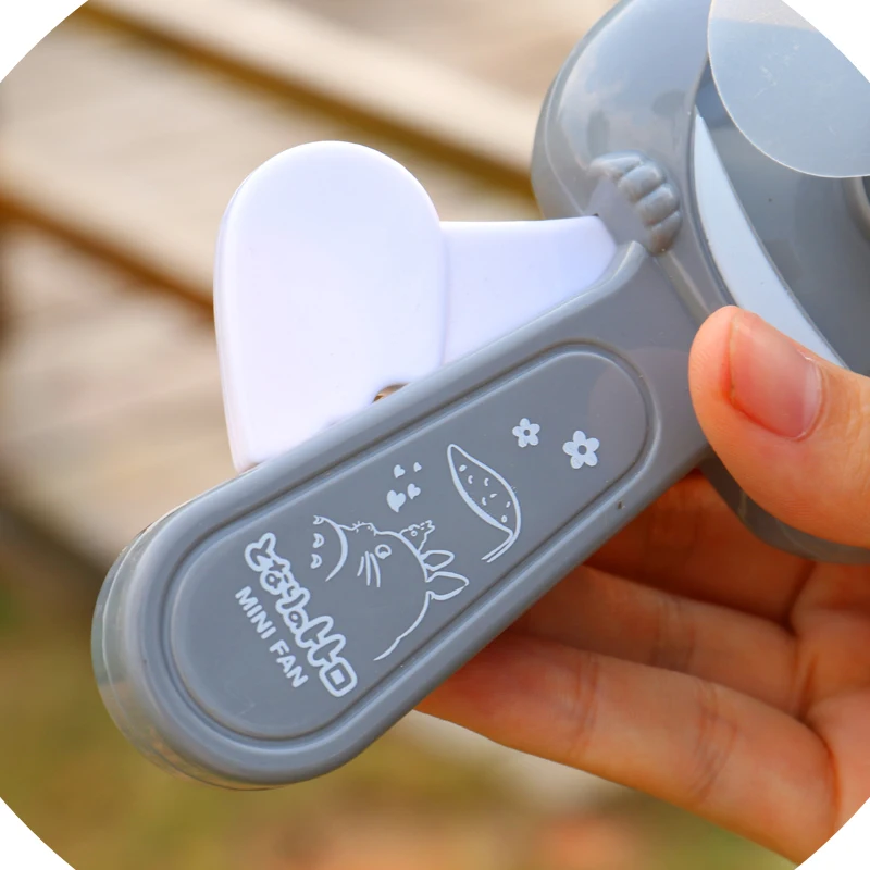 Милый мультяшный мини вентилятор для фанатов Тоторо портативный ручной