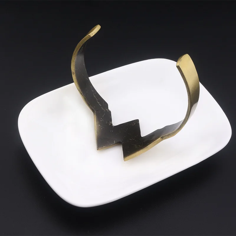 Фантазия Бесплатная доставка 1 шт много Чудо Женщина Корона Браслет Логотип