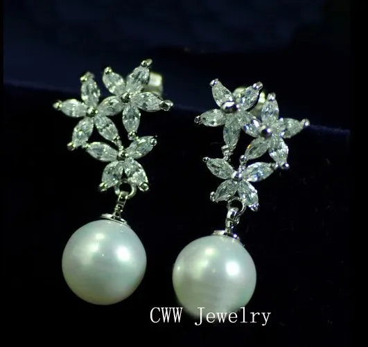 CWWZircons модный серебряный цвет CZ кристалл белый висячие серьги с искусственным жемчугом с цирконием цветы для невест CZ098 - Окраска металла: white