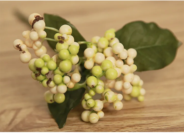 

10pcs/lot Artificial Berry branches flower Christmas Decoration foam Berry Bouquet Festival Party Home Decoration