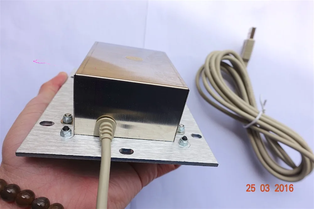 Панельное крепление USB & PS2 38 мм черный металлический трекбол с черным покрытием