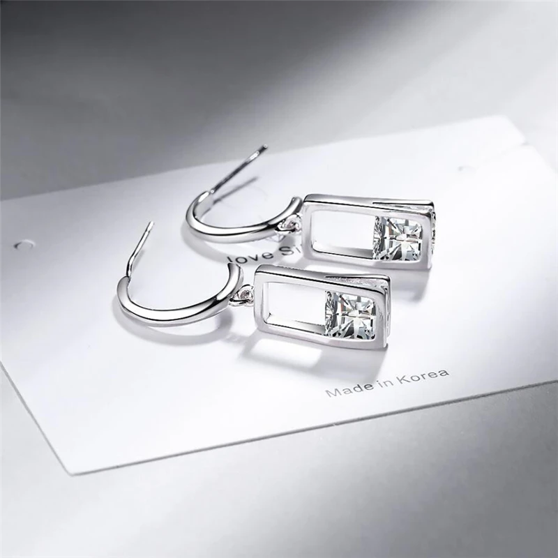 

Sole Memory Geometry Square Zircon Shiny Cool Spring Water Pendant Silver Color Fashion Female Dangle Earrings SEA569