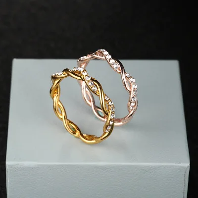

Twisted Rope Ring Plating Knuckle cuerda de Micro Zirconia Tail Ring Accessories simples anillos