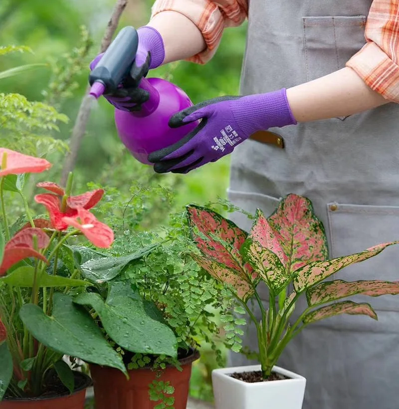 Детские садовые перчатки 2 пары женские защитные из нейлона с нитриловым