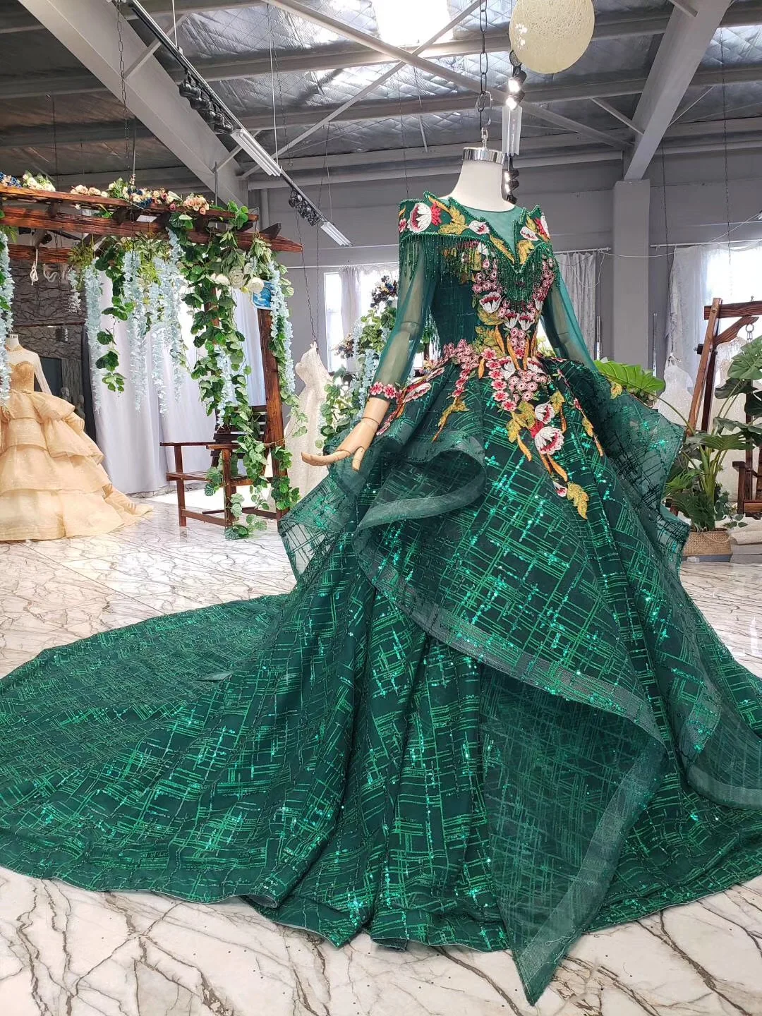 

Green Colors lace Prom Dress Glitter Elegant Sequins lace up Evening Gown Prom Party Gown Vestido De Festa