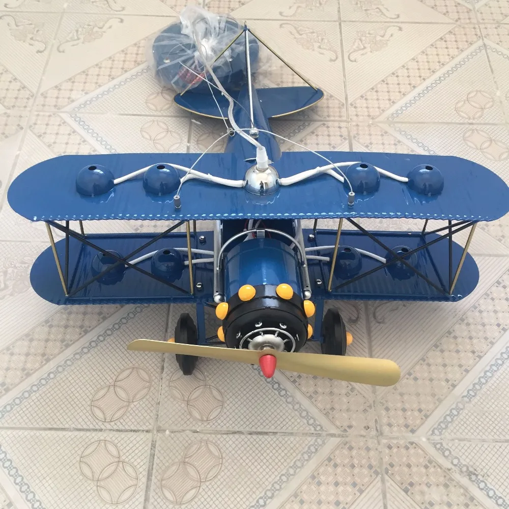 Современный окрашенный металлический в виде самолета Подвесная лампа для