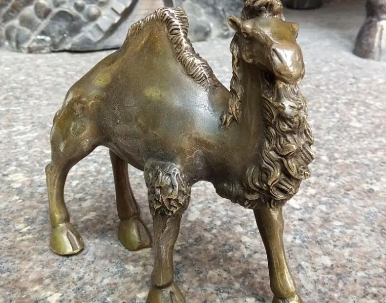 

Fashionable white bronze sculpture small hawk decoration multi-style hawk statue household decoration handicraft Fengshui