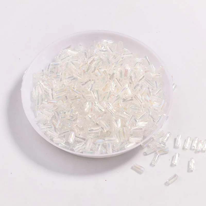 600 шт./упак. 2x4 мм золото Стекло SeedBeads с серебряной нитью бледно палевого цвета