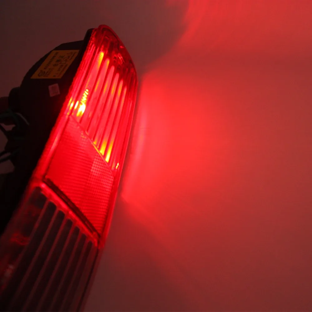 

For Mitsubishi Pajero V73 rear bumper light, rear fog lamp, car warning light, rear turn light, one pair (left+right)