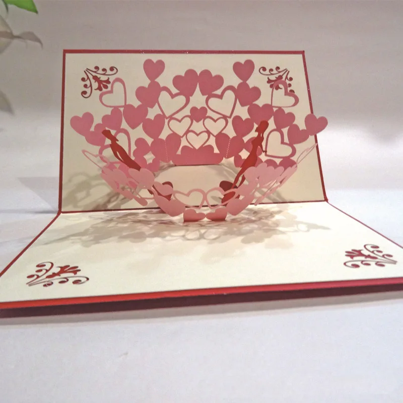 Счастливая пара 3D открытка поп-бумаги вырезать на день рождения Валентина