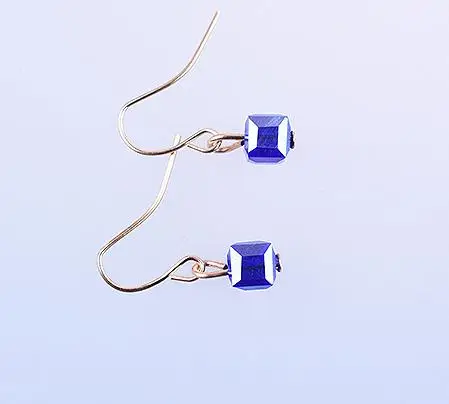 Женские серьги-пусеты с фианитом Модные Изящные бронзового цвета | Украшения и