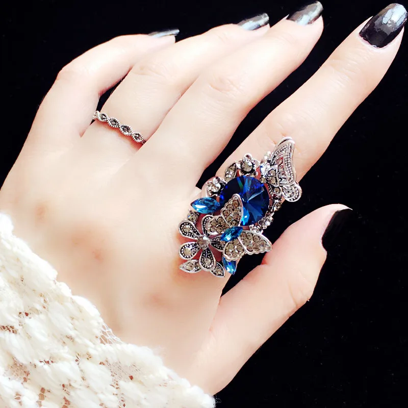 

Fashion Large Blue Cubic Zirconia Crystal Stone Ring Three-dimensional Butterfly Ring Engagement Luxury Women Party Jewelry