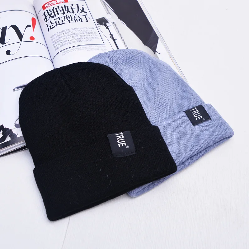 

Модная новинка 2018, лидер продаж, вышитая шапочка с надписью, милые зимние вязаные шапки для пар