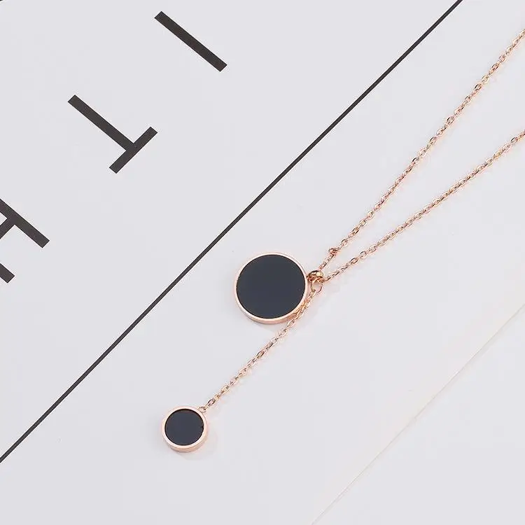 YUN RUO колье с круглым кулоном цвета розового золота серебра черного женский