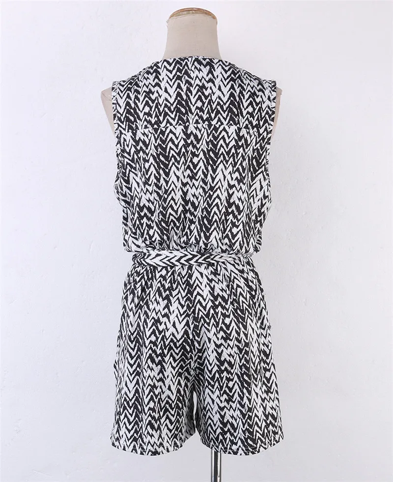 

Women Playsuit Jumpsuit 2016 New Arrival Summer Black White Striped Print Tube Top Ladies Rompers Sexy Womens Jumpsuit Trousers