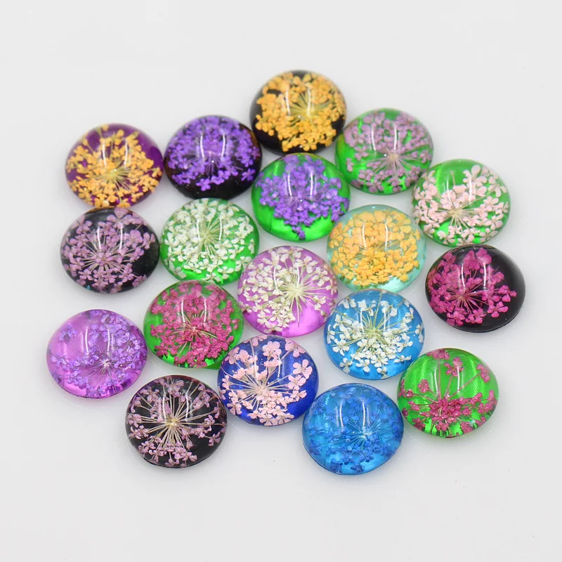 Разноцветный стеклянный кабошон в виде натуральных сушеных цветов диаметром 20