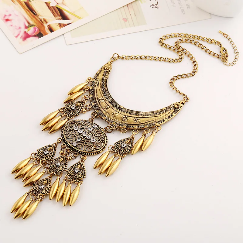 

Fashion Bridal Accessories Drop Tassel Rhinestone Exaggerated Hollow Pendant Necklace Statement Necklaces For Women