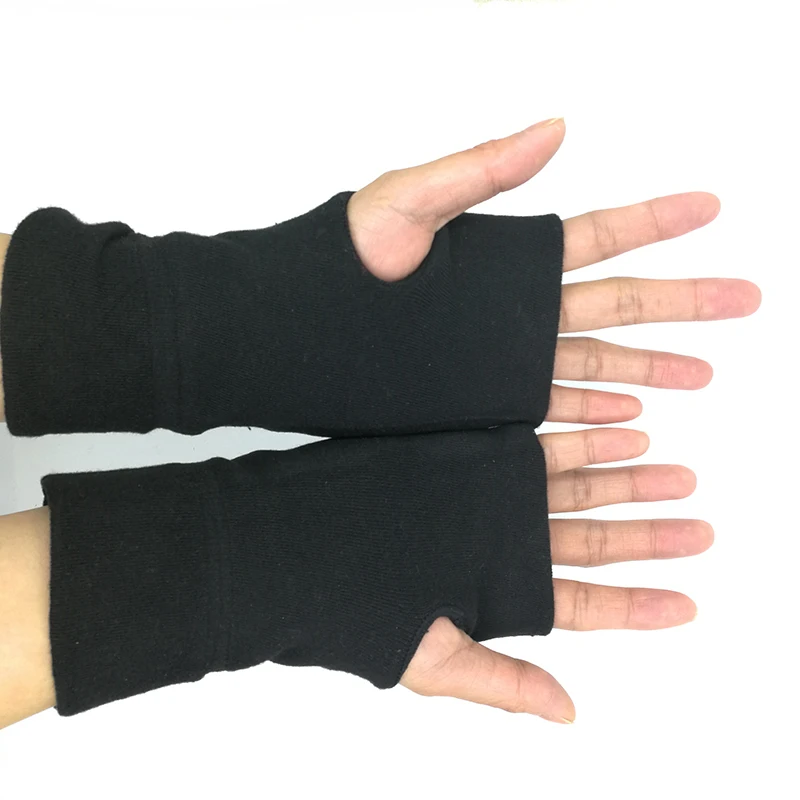 

Fashion Men Women Anime Attack on Titan Fairy Tail Cotton Print Gloves Knitting Fingerless Mitten Lovers Cosplay Boy Girl Gift