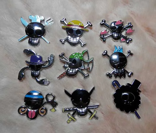 Оптовая продажа Аниме Одна деталь хотел значки булавки игрушки Санджи и Нами