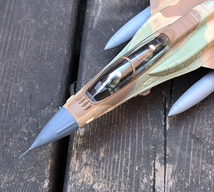 Военный сплав модель самолета истребитель Израиль F16I гроза Вторая мировая война классический Flight литья под давлением Масштаб Модель игрушки 1: 72