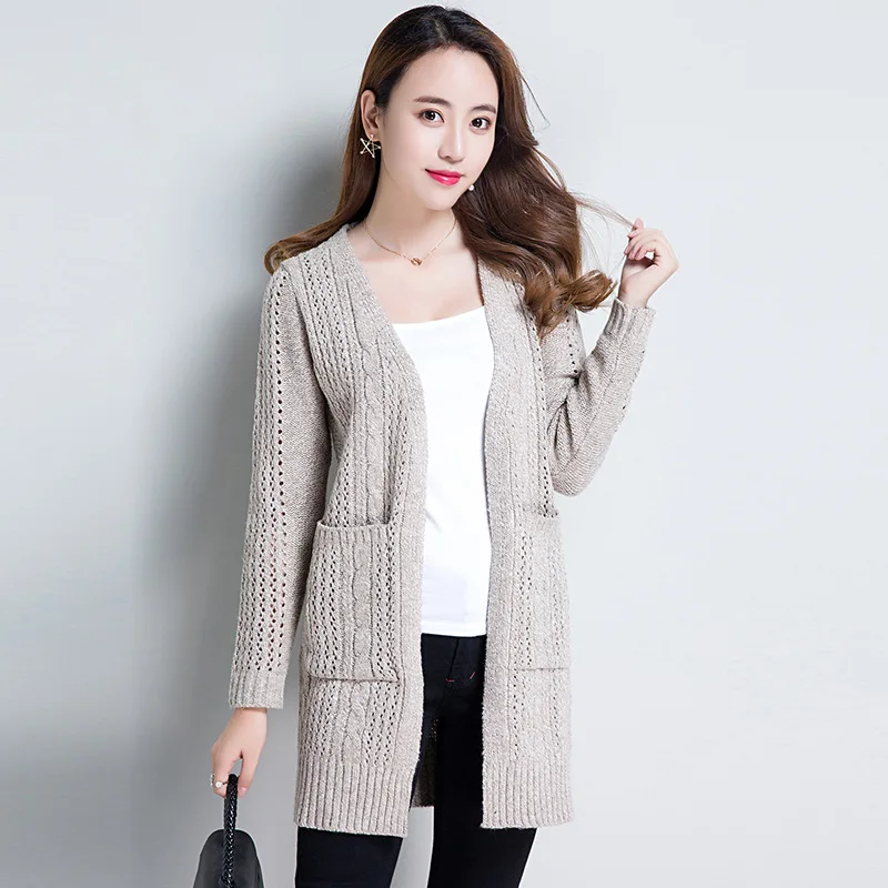 Women's relaxed joker hollow out of new fund 2017 autumn winters is long in the knitted cardigan sweater coat |