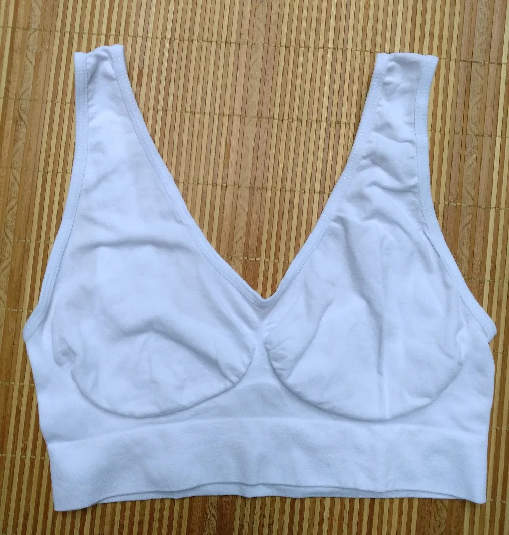 Женский бюстгальтер черного цвета без подкладки размера плюс бесшовный с