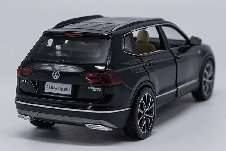 Высокая симуляция 1/32 масштаб Tiguan L легированная модель автомобиля Muaical мигающая литая под давлением металлическая модель детские игрушки