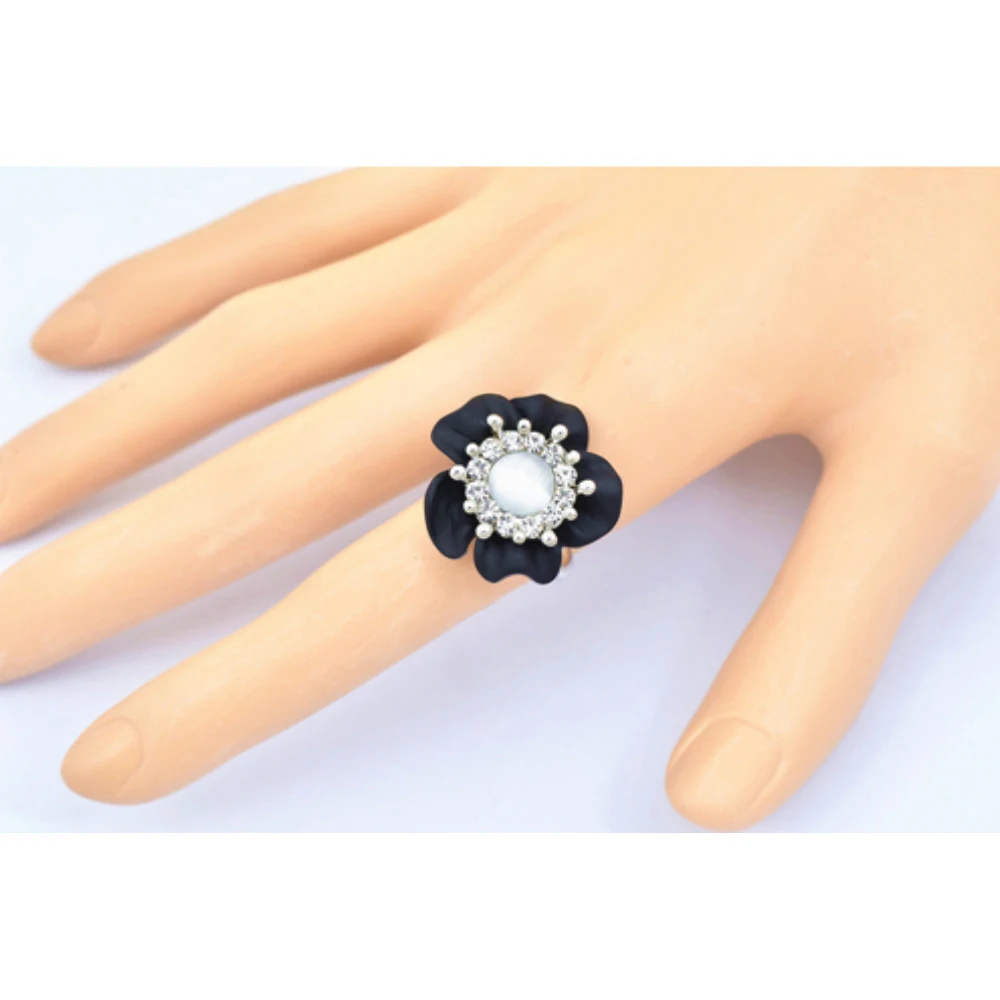 

High quality Opal Elegant Fashion Handmade matte black Flower Rings for Women Gift J02331