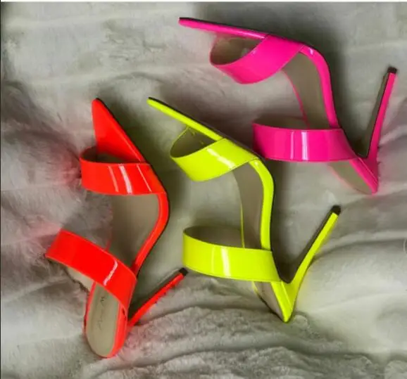 Женские туфли-гладиаторы на высоком каблуке из лакированной кожи свадебные