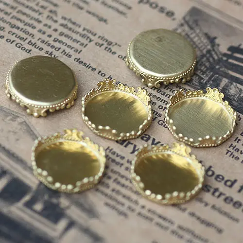 30pcs 15/20/25mm Crown Vintage Pendant for Necklace Popular Jewelry Rhodium Silver Gold Plated Cameo Setting Charm Blank Tray