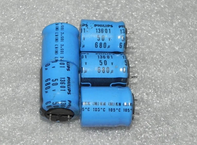 Алюминиевый электролитический конденсатор (индуктор) серии BC 136 50v680uf DIP